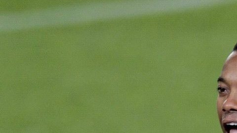 Robinho lamenta fracaso de su traspaso al Santos