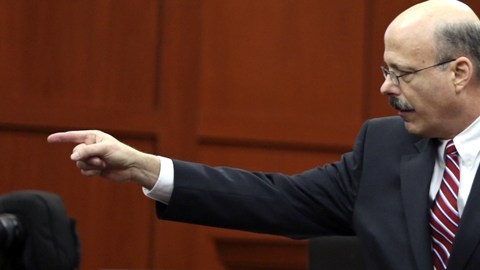 "A los ojos de este hombre (Zimmerman)", el adolescente negro "no era para nada bueno", resaltó De la Rionda.