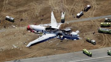 El vuelo 214 de Asiana Airlines se estrelló al aterrizar el sábado.