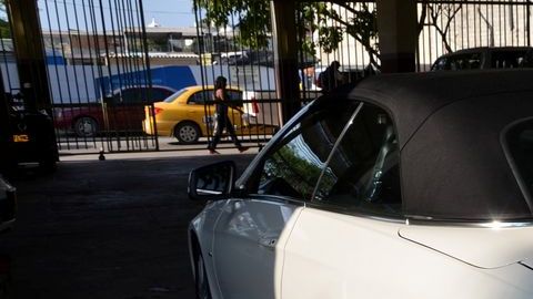 El sacerdote católico espera una oferta cercana a los $63 mil.