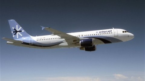 La aerolínea mexicana no cuenta con aviones de mayor rango, lo que no le permite llegar a países como Argentina o Brasil.