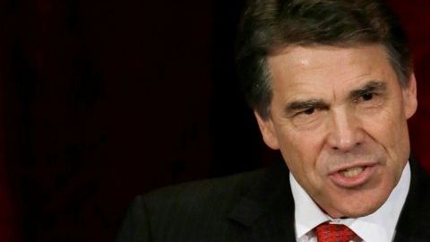 El gobernador Rick Perry dijo que  algunos afirman que la ley de aborto del estado va demasiado lejos "pero la mayoría de los texanos no piensan así".