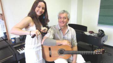 La soprano Camille Ortiz-Lafont y el guitarrista Francisco Roldán pulen sus 'Canciones de Amor,' el espectáculo que presentarán este miércoles en Montauk.