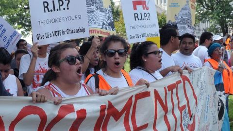 Millones de personas reclaman la reforma migratoria en los Estados Unidos.