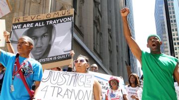 De Nueva York a California, los manifestantes salieron a protestar contra el veredicto que absolvió a George Zimmerman.