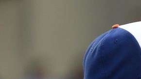 Carlos Beltrán (i) platica con David Ortiz durante la práctica del All Star.