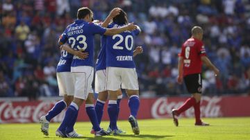 Cruz Azul a rehacerse en Apertura 2013 tras doloroso revés