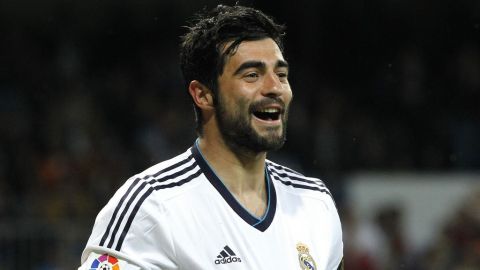 El Nápoles cierra el fichaje de Albiol por 12 millones, según "La Gazzetta"