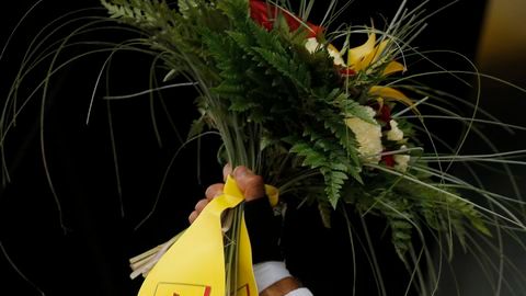 Riblon celebró en el podio tras la etapa más famosa del Tour.