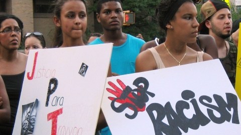 Muchos sostienen que el racismo fue un detonante en la muerte de Trayvon Martin, un crimen del que fue exonerado el ex vigilante hispano George Zimmerman.