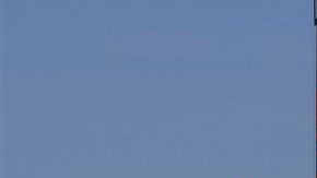 La aerolínea dará preferencia a los pilotos que han sido despedidos.