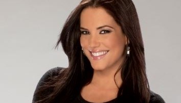 La actriz Gaby Espino repite como animadora de Premios Tu Mundo, en Miami.