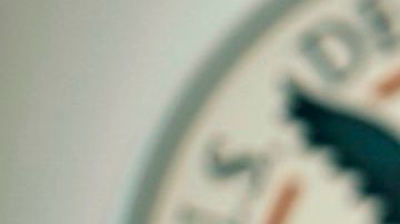 El cubano-americano, Alejandro Mayorkas, fue nombrado en una investigación sobre una visa irregular.