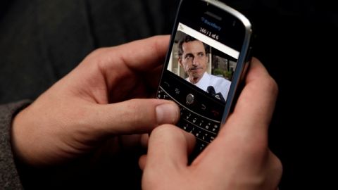 La compulsión de Anthony Weiner puede costarle su carrera por la Alcaldía de NY.
