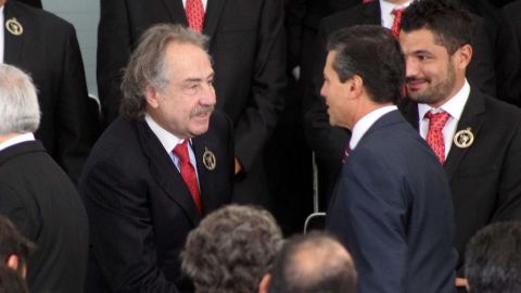 Pide Peña Nieto apoyo para la selección