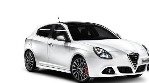 La firma Alfa Romeo, del grupo Fiat-Chrysler sería la más aventajada en la ingeniería de tracción trasera.