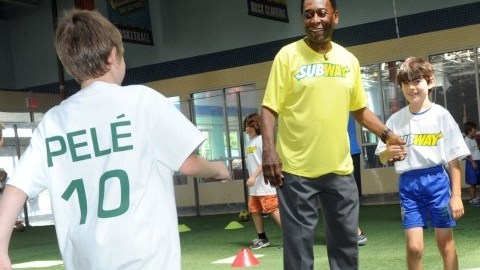 El exfutbolista brasileño Pelé se encuentra de gira por Nueva York