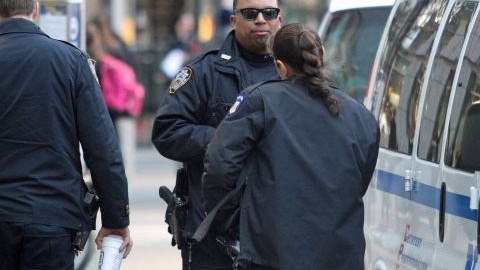 Un afroamericano fue asesinado de varios disparos en Brooklyn.