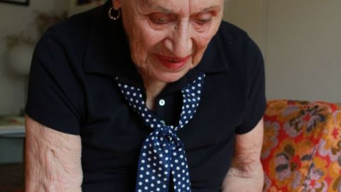 La abuela de raíces venezolano-puertorriqueñas puede resolver una veintena de crucigramas cada semana.