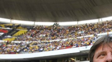 Miguel Herrera, técnico de las Águilas del América