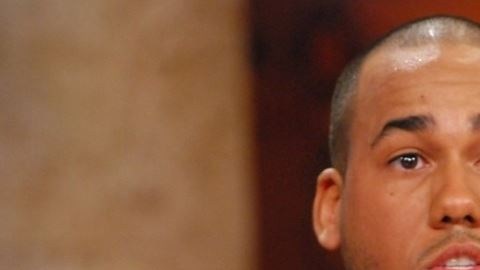 Romeo Santos estrenó "Propuesta indecente", una fusión de bachata dominicana y tango argentino.
