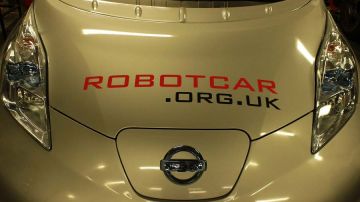 El "Robotcar" es el prototipo de auto que quizá veamos en las calles en el futuro.