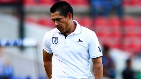 Ignacio Ambriz, técnico de los Gallos Blancos del Querétaro