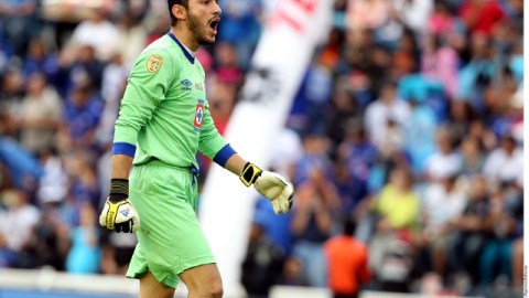 Jesús Corona podrá jugar hoy ante el Rebaño.