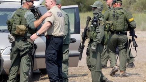 Unos 150 agentes federales se unieron a los agentes locales para intensificar la búsqueda de Lee DiMaggio.