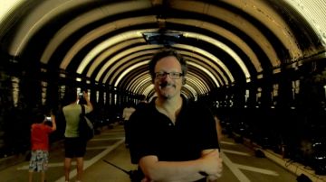 El artista mexicano Rafael Lozano-Hemmer montó un mágico despliegue de luz y sonido en el túnel de Park Avenue.