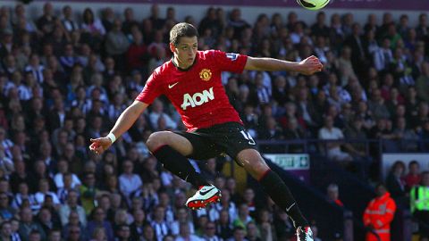 Javier Hernández en una de sus actuaciones con su equipo, el Manchester United.
