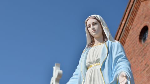 Las autoridades eclesiásticas manifestaron que el clero es cauteloso en evaluar alegados milagros.