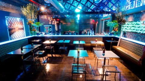 Vista del interior de Vacca Grill & Lounge.