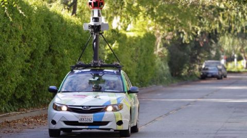 Una cámara de Google Maps en una calle de Tailandia.