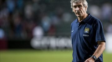 El entrenador chileno del Manchester City, Manuel Pellegrini aspira al campeonato.
