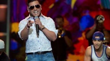 Tito El Bambino llegará a los Premios Tu Mundo con su tema El Carnaval.