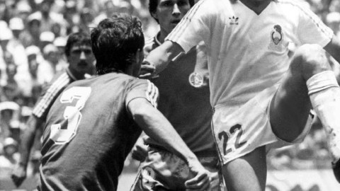 Manuel Negrete, quien vistió la camiseta de El Tri en México 1986 cuando metió uno de los goles más hermosos en copas mundiales.