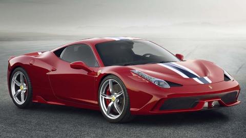 Un poderoso V8 y nuevas formas aerodinámicas adornan el nuevo Ferrari 458.