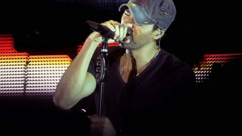 Enrique Iglesias durante un concierto que ofreció el pasado sábado en Marbella, España.