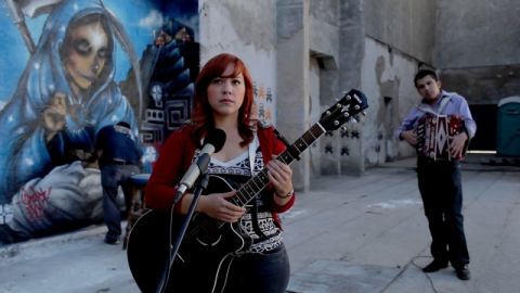 Carla Morrison en una escena del documental musical 'Hecho en México'.