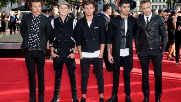 Los integrantes del grupo One Direction  Harry Styles, Niall Horan, Louis Tomlinson, Zayn Malik  y  Liam Payne durante la premier del filme.