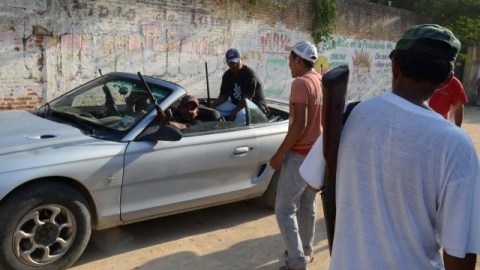 Los residentes de Xaltianguis se han declarado libres del hampa debido a un grupo de autodefensa civil formado por más de 200 personas.