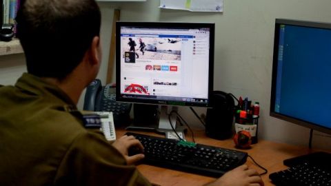 Facebook sostiene que el derecho a conectarse a la red es uno de los derechos humanos.