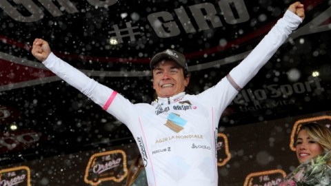 Carlos Betancur, el mejor ciclista joven del giro e integrante del equipo francés AG2R Mondiale, completa el trío de 'cafeteros' que intentarán la hazaña.