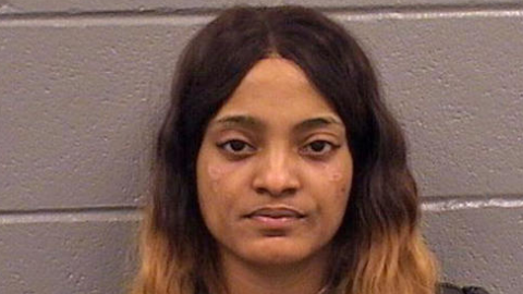 Damika Robinson desprendió la nariz  de su primo a mordidas.
