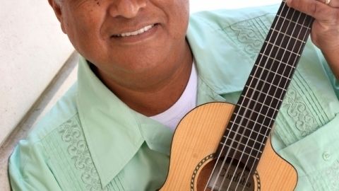 José Luis Orozco tiene una carrera de cuatro décadas en la música infantil.