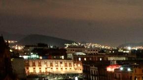 Integrantes de la CNTE mantenían un plantón en el Zócalo de la capital mexicana, en desacuerdo con la reforma educativa.