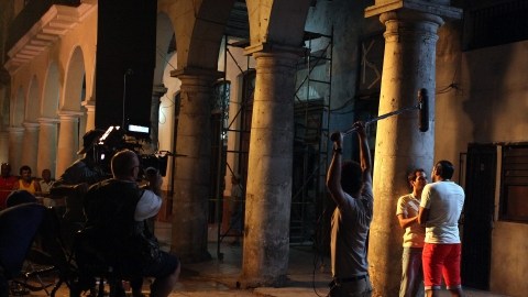 Jorge Perrugorría vuelve a dirigir una película con temática gay, luego de dos décadas de su participación en el filme que lo lanzó al estrellato.