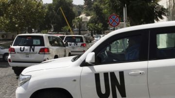 Un convoy con inspectores de la Organización de Naciones Unidas (ONU) abandona el hotel Four Seasons de Damasco,Siria.