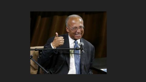 Thompson cuenta con una sólida experiencia como funcionario electo.